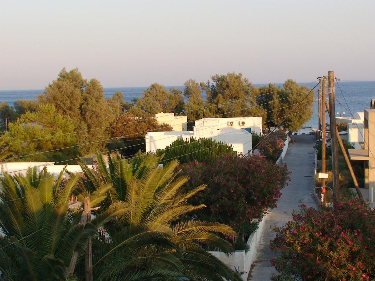 Evelina Beach Pension A Breath Away From The Black Beach Offer Plenty Of Accommodation Type To Suit Every Traveler'S Needs-Economic Rooms-Thematic Rooms-Design Rooms-Kitchenette Rooms-Studios-Small Apartments Perissa (Santorini) Exterior foto