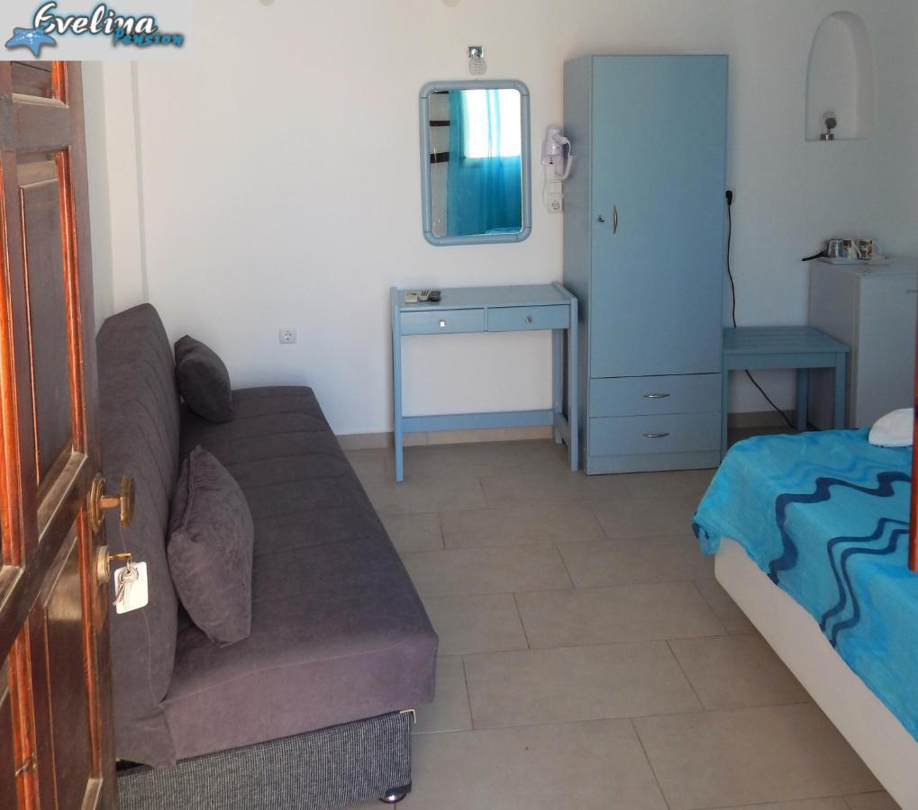 Evelina Beach Pension A Breath Away From The Black Beach Offer Plenty Of Accommodation Type To Suit Every Traveler'S Needs-Economic Rooms-Thematic Rooms-Design Rooms-Kitchenette Rooms-Studios-Small Apartments Perissa (Santorini) Exterior foto