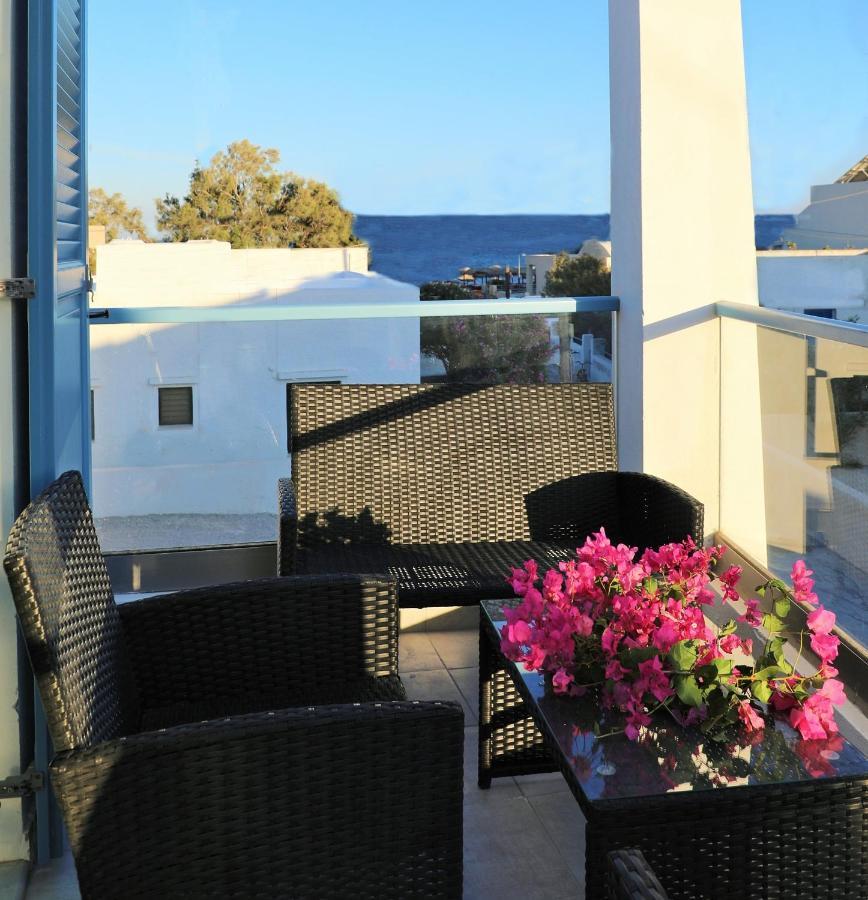 Evelina Beach Pension A Breath Away From The Black Beach Offer Plenty Of Accommodation Type To Suit Every Traveler'S Needs-Economic Rooms-Thematic Rooms-Design Rooms-Kitchenette Rooms-Studios-Small Apartments Perissa (Santorini) Exterior foto