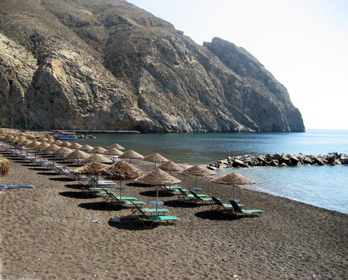 Evelina Beach Pension A Breath Away From The Black Beach Offer Plenty Of Accommodation Type To Suit Every Traveler'S Needs-Economic Rooms-Thematic Rooms-Design Rooms-Kitchenette Rooms-Studios-Small Apartments Perissa (Santorini) Exterior foto