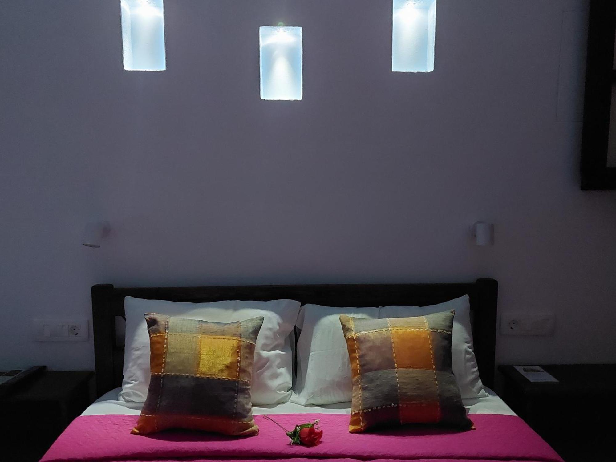 Evelina Beach Pension A Breath Away From The Black Beach Offer Plenty Of Accommodation Type To Suit Every Traveler'S Needs-Economic Rooms-Thematic Rooms-Design Rooms-Kitchenette Rooms-Studios-Small Apartments Perissa (Santorini) Exterior foto